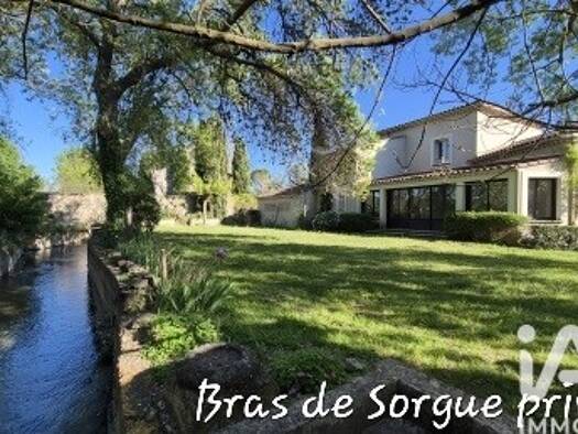 Maison à vendre 1 250 000 € 7 pièces 5 chambres 218 m² 3 924 m² de terrain Rebenas-Autures L'Isle-sur-la-Sorgue 84800