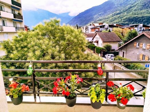 Appartement à vendre 165 000 € 3 pièces 2 chambres 65,8 m² Étage 2/3 Val des Roses Albertville 73200