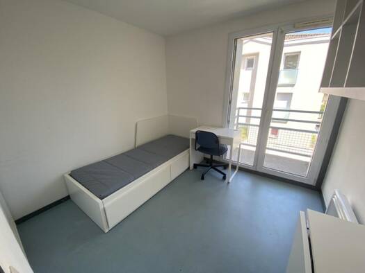 Studio à louer - logement étudiant 312 € 1 pièce 14 m² Étage 5/5 Berriat-Ampere Grenoble 38000