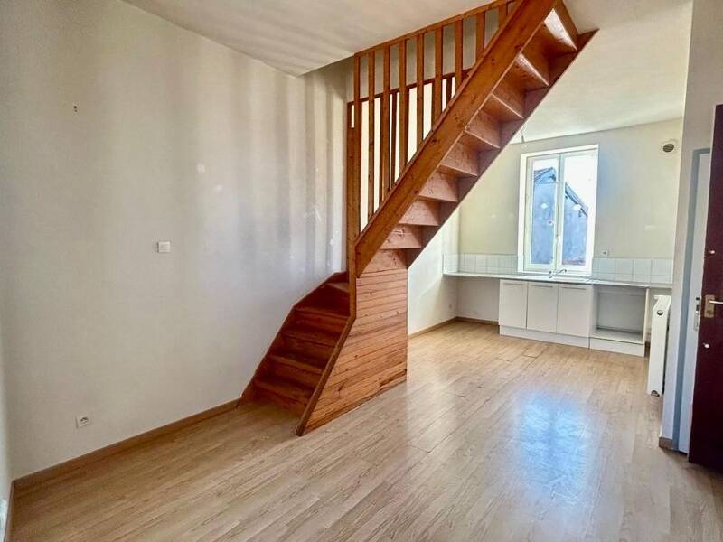 Maison à louer, 50m², CHAZELLES SUR LYON