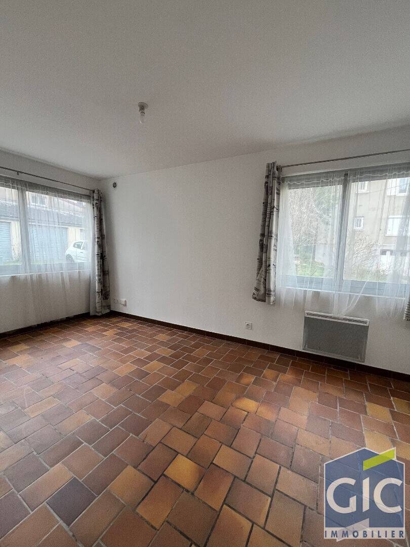 Maison à louer, 18m², CAEN