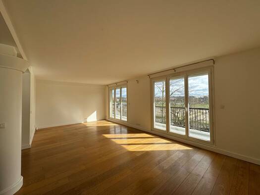 Appartement à vendre 655 000 € 5 pièces 103 m² RDC/4 Charlemagne Maisons-Laffitte 78600