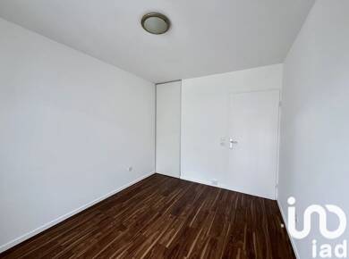 Appartement à louer 499 € 1 pièce 18 m² Dernier étage, Étage 4/4 Sud Pierrefitte-sur-Seine 93380