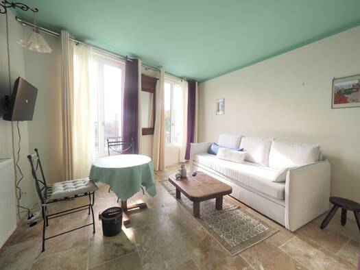 Appartement à louer 1 075 € 1 pièce 21 m² 1er étage Belleville Paris 20ème arrondissement 75020