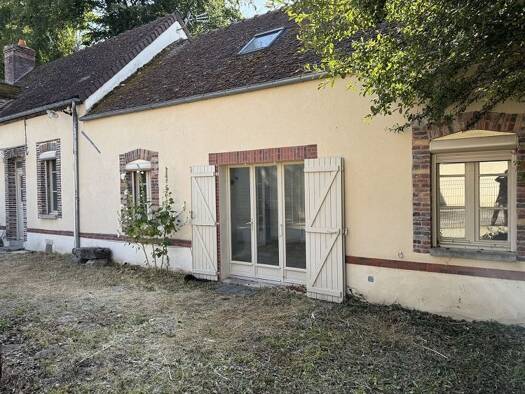 Maison à vendre 179 000 € 3 pièces 2 chambres 130 m² 125 m² de terrain Maillot 89100