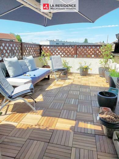 Appartement à louer 1 600 € 4 pièces 2 chambres 70 m² Dernier étage, Étage 3/3 Mairie Vélizy-Villacoublay 78140