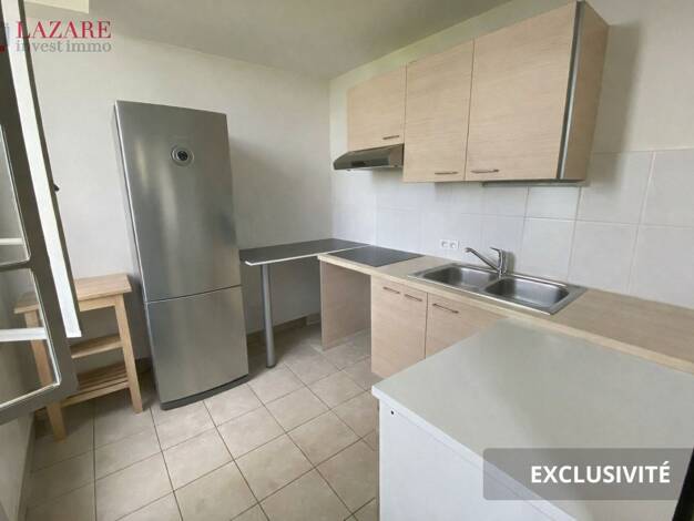 Duplex à louer 645 € 3 pièces 2 chambres 69,5 m² RDC/2 Centre Saintes 17100