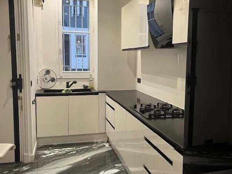 Maison à louer, 0m², PARIS 17E