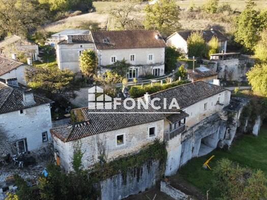 Maison à vendre 1 940 000 € 30 pièces 29 chambres 1 225 m² Sers 16410