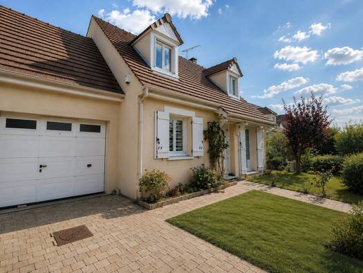 Maison à vendre 340 000 € 4 pièces 3 chambres 78,52 m² 815 m² de terrain Périgny 94520