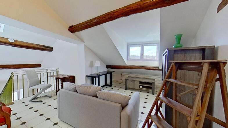 Appartement à louer 1 500 € 3 pièces 2 chambres 45 m² Dernier étage, Étage 4/4 Versailles 78000
