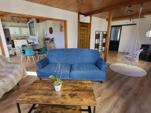 Appartement à vendre 124 200 € 5 pièces 3 chambres 100 m² RDC Riom-ès-Montagnes 15400