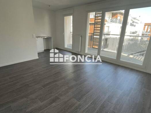 Appartement à louer 1 113 € 3 pièces 2 chambres 60,15 m² 3ème étage Zone d'Activité Maurepas 78310