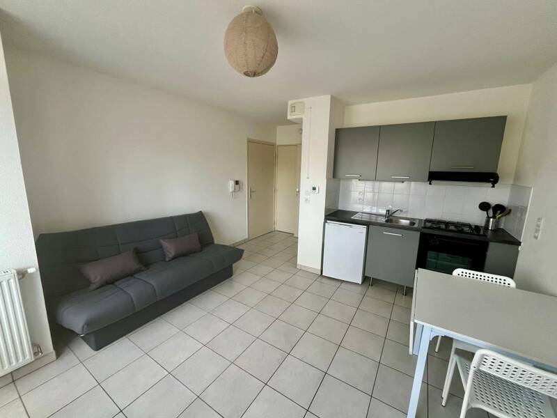Maison à louer, 24m², VENISSIEUX