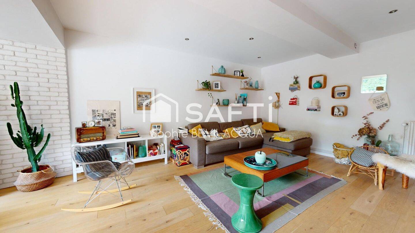 Maison à vendre, 160m², SATHONAY VILLAGE