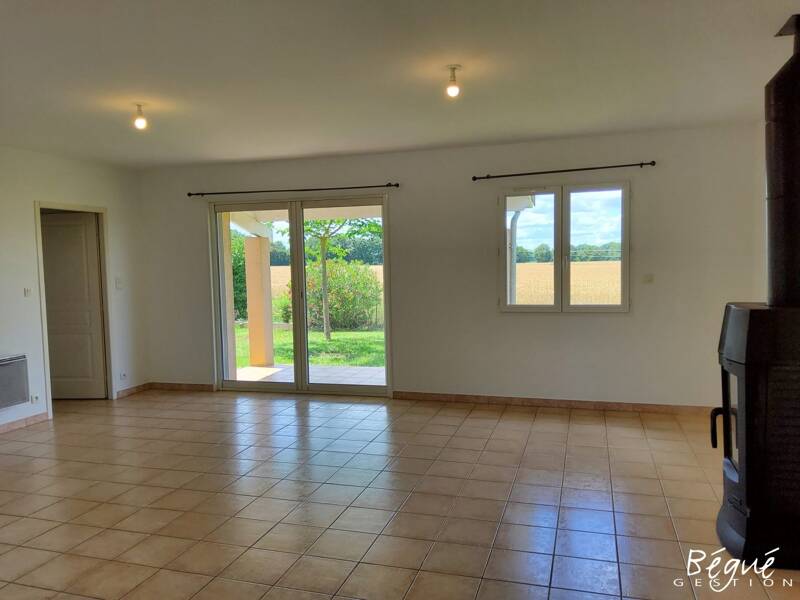 Maison à louer, 85m², SEGOUFIELLE