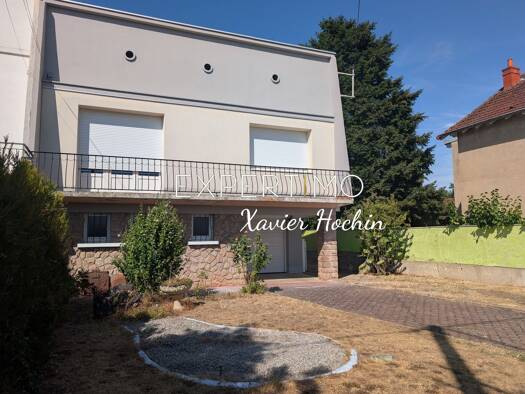 Maison à vendre 143 000 € 5 pièces 4 chambres 97 m² 918 m² de terrain Saint Jean Montluçon 03100