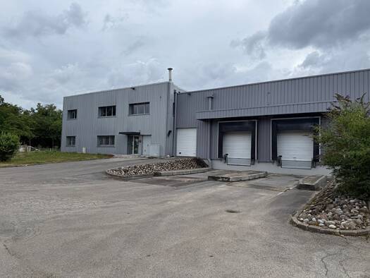 Local d'activités à louer 10 881 € 2 295 m² d'espace de stockage Tilleroyes Besançon 25000