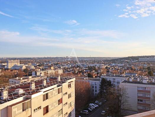 Appartement à vendre 299 000 € 5 pièces 3 chambres 116 m² Étage 7/7 Les Grands Coteaux Gagny 93220