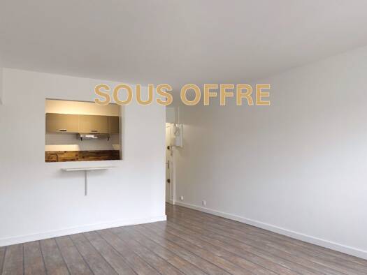 Appartement à vendre 210 000 € 1 pièce 28 m² Étage 4/6 Belleville Paris 20ème arrondissement 75020