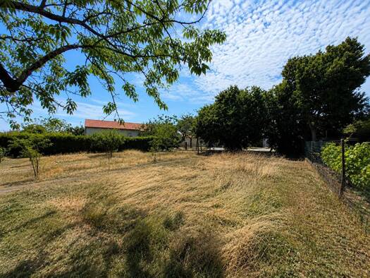 Terrain constructible viabilisé à vendre 45 000 € 236 m² de terrain Gétigné 44190