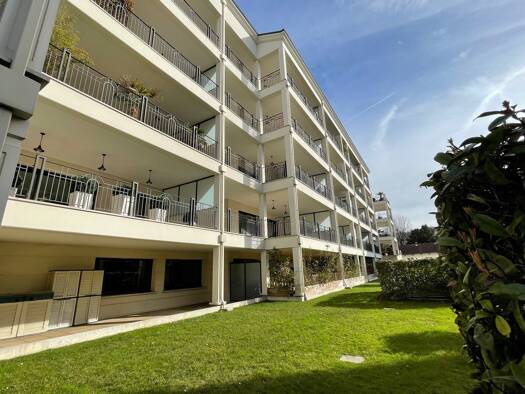 Espace bureau à vendre 428 450 € 90 m² de bureaux La Varenne Saint-Maur-des-Fossés 94210