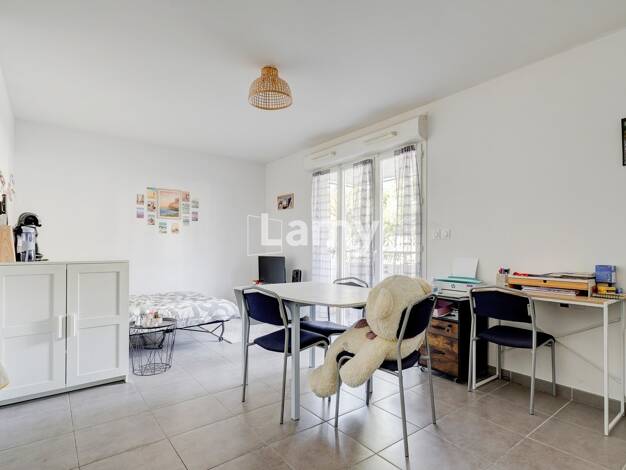 Appartement à vendre 148 000 € 1 pièce 29,6 m² RDC Saint Tronc Marseille 10ème arrondissement 13010