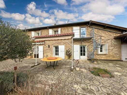 Maison à vendre 299 900 € 5 pièces 4 chambres 122 m² 1 560 m² de terrain Saint-Jean-de-Galaure 26240