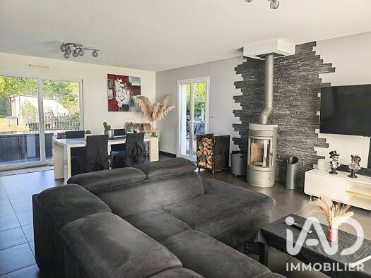 Maison à vendre 260 000 € 6 pièces 4 chambres 108,7 m² 1 153 m² de terrain Amfreville-sur-Iton 27400