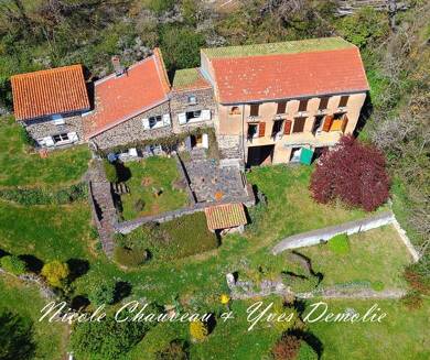 Maison à vendre 192 000 € 4 pièces 3 chambres 96 m² 4 090 m² de terrain Le Broc 63500