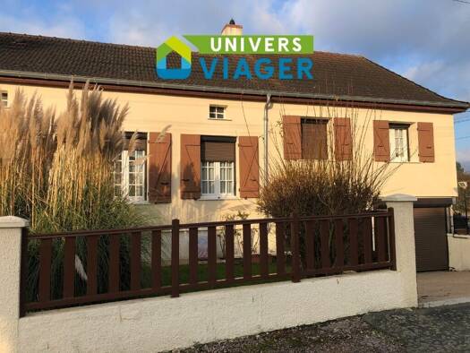Maison en viager occupé Bouquet 39 875 € 6 pièces 3 chambres 106 m² Est Blanzy 71450