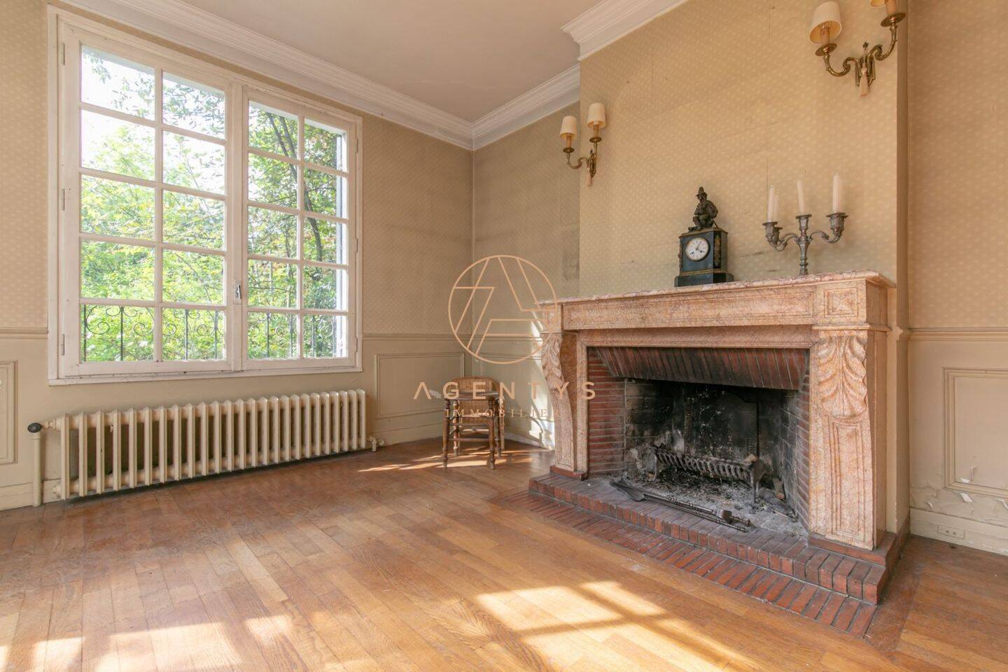 Maison à vendre, 177m², SAINT MAUR DES FOSSES