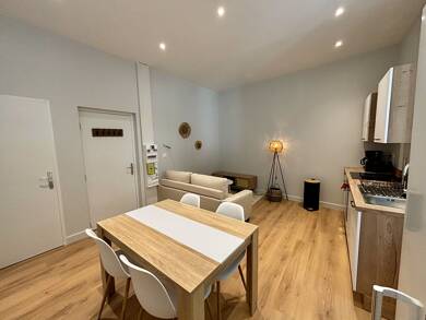 Appartement à vendre 140 000 € 2 pièces 1 chambre 39 m² Étage 1/2 centre Ville-La Chartonnière-La Barre Villefranche sur Saone 69400