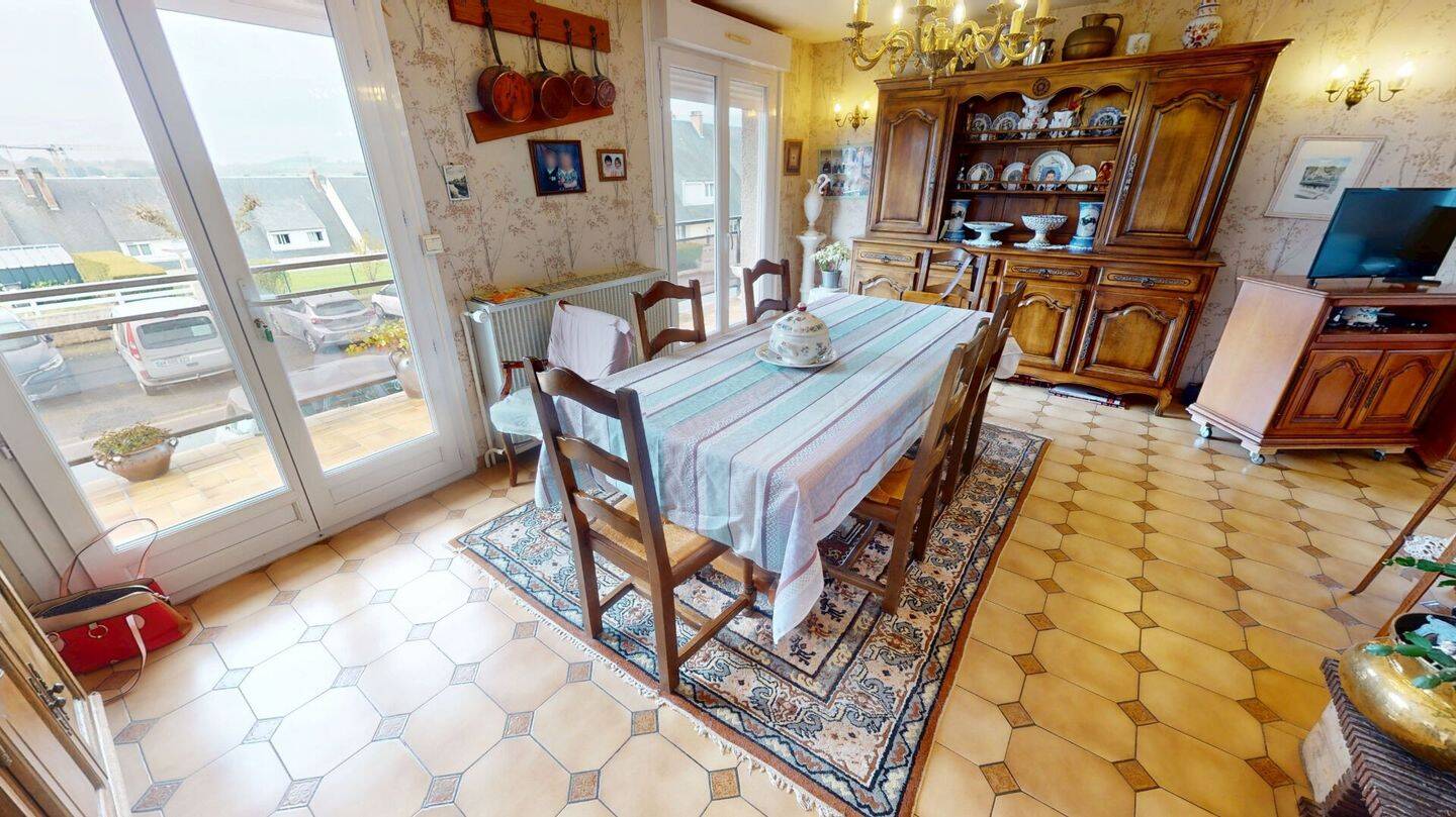 Maison à vendre, 136m², PORT EN BESSIN HUPPAIN