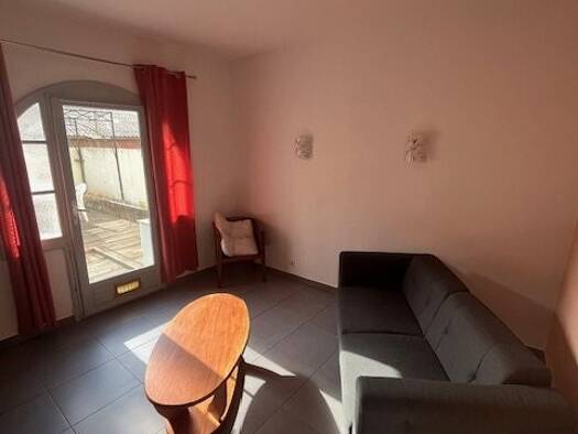 Appartement à louer 700 € 3 pièces 2 chambres 85 m² 1er étage Ancien Hôpital Béziers 34500