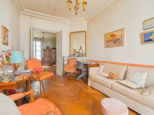 Appartement en viager occupé Bouquet 880 000 € 3 pièces 1 chambre 74 m² Étage 1/7 Invalides Paris 7ème arrondissement 75007