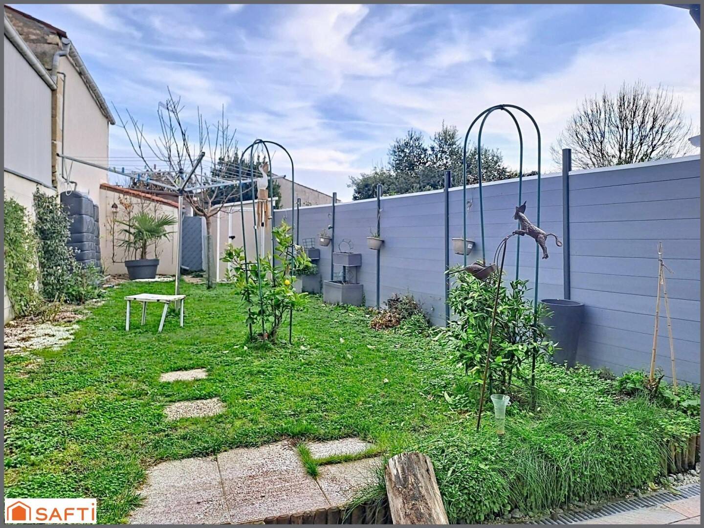 Maison à vendre, 93m², SURGERES