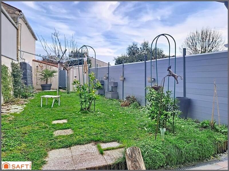 Maison à vendre, 93m², SURGERES