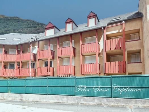 Appartement à vendre 78 500 € 1 pièce 24 m² 1er étage Esquièze-Sère 65120