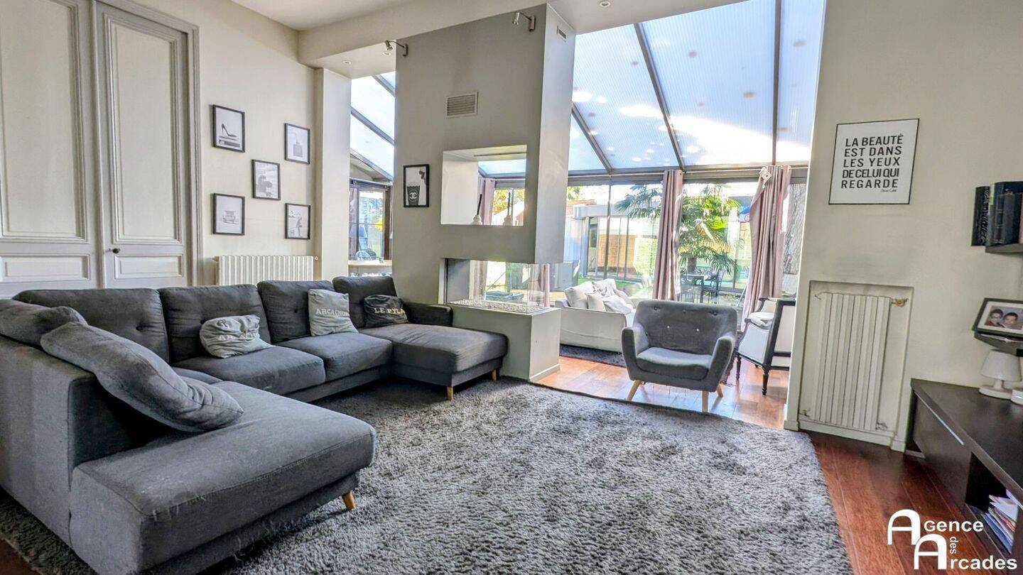 Maison à vendre, 260m², LIBOURNE