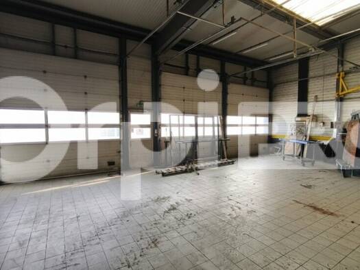 Local commercial à louer 7 000 € 582 m² de surface de vente Milly-la-Forêt 91490