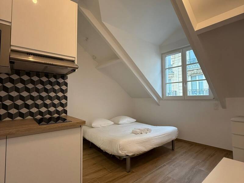 Maison à louer, 25m², PARIS 16E