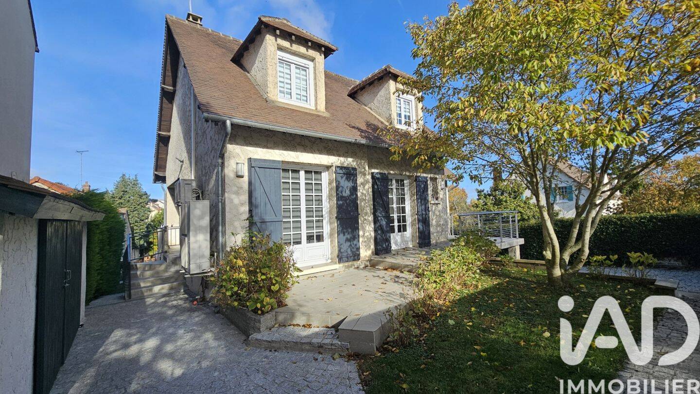 Maison à vendre, 150m², MORAINVILLIERS