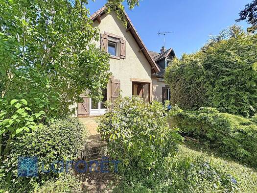 Maison à vendre 326 300 € 6 pièces 5 chambres 138 m² 5 155 m² de terrain Saint-Germain-sur-Avre 27320