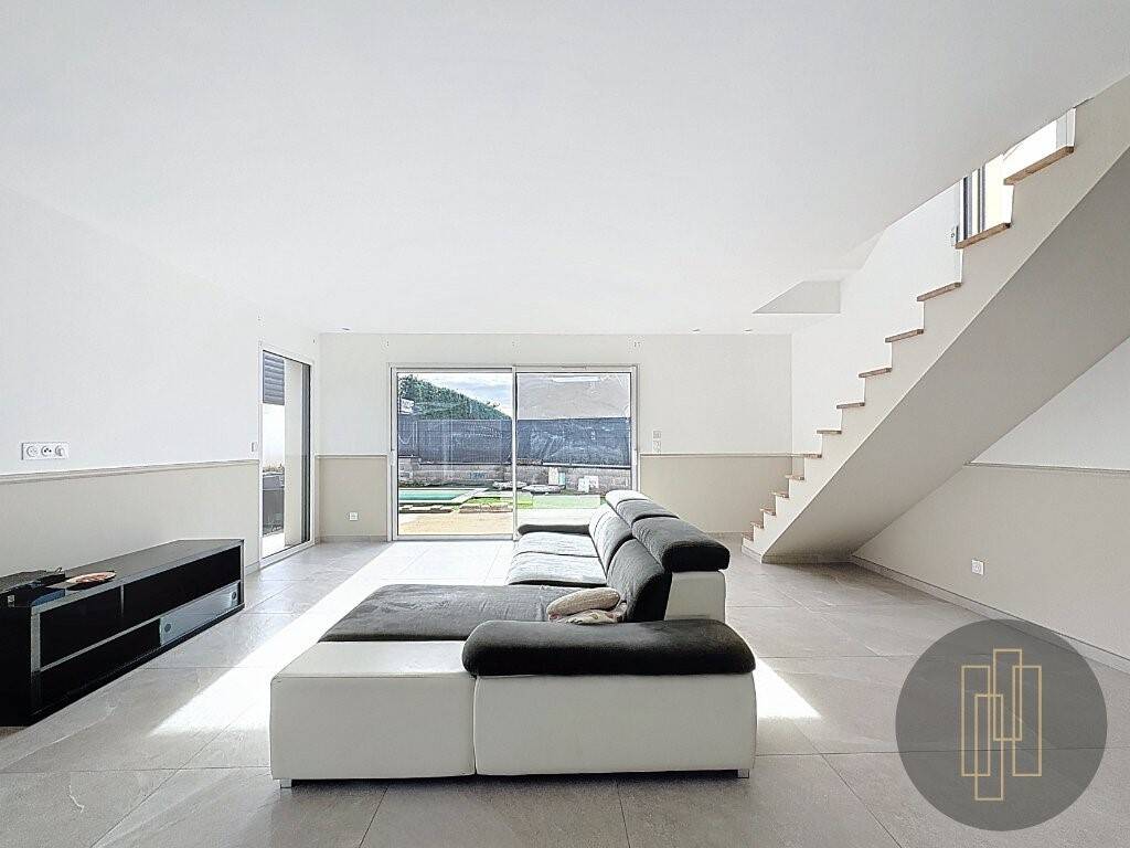 Maison à vendre, 123m², MASSIEUX