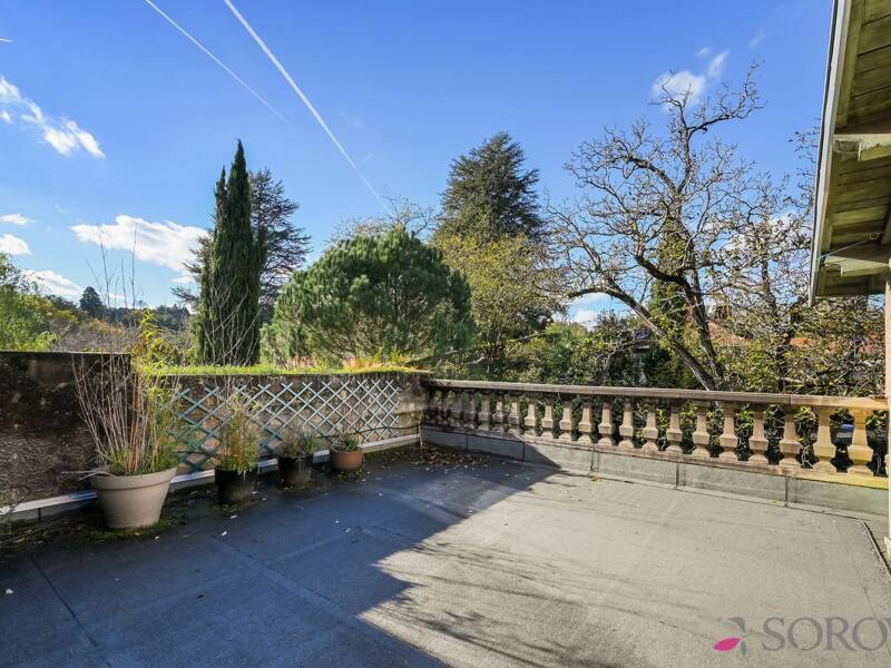 Maison à vendre, 210m², SAINTE FOY LES LYON