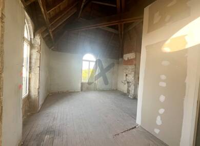 Appartement à vendre 79 000 € 1 pièce 25 m² Dernier étage, Étage 2/2 Anse 69480