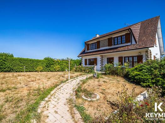 Maison de plain-pied à vendre 294 000 € 7 pièces 5 chambres 141 m² 1 224 m² de terrain Sainte-Geneviève 60730
