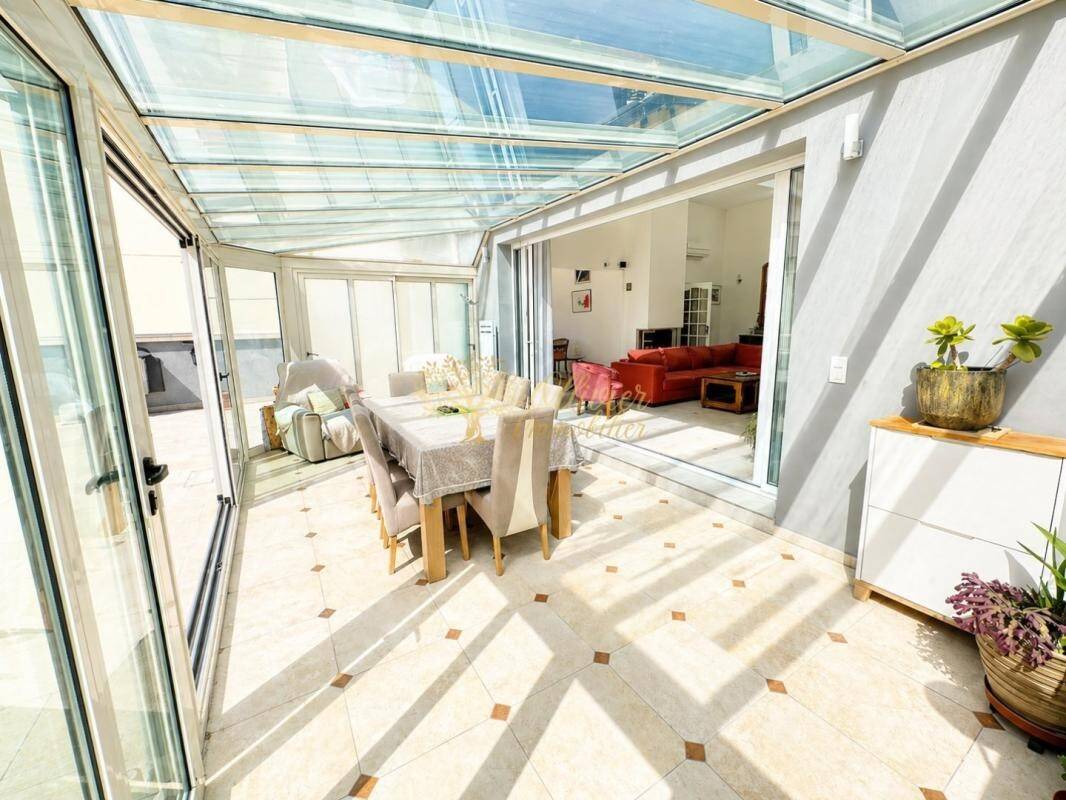 Maison à vendre, 143m², SAINT MAUR DES FOSSES