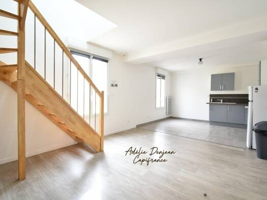 Duplex à louer 790 € 3 pièces 2 chambres 51 m² Étage 3/3 Laon Zola-Neufchâtel-Orgeval Reims 51100
